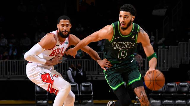 华体会平台-17中3!塔图姆再度上演“例行”打铁秀 绿军终止连胜